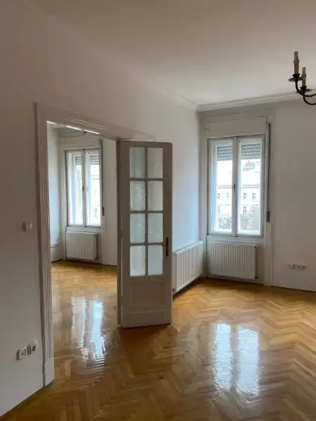 Kiadó iroda, Budapest, V. kerület 3 szoba 101 m² 56.42 M Ft/hó