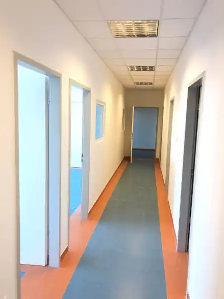 Kiadó iroda, Budapest, XIII. kerület 8 szoba 159 m² 413 E Ft/hó
